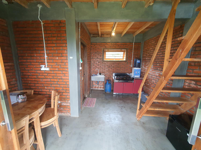 Others 2, Villa Lumbung Salak, Bogor