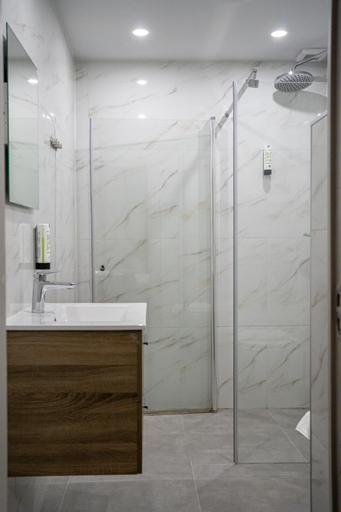Bathroom 5, Hotel Aadam Wilhelmina, Amsterdam