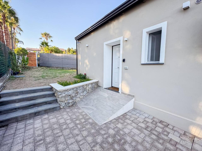Others 3, Giandra Rooms and Garden, Messina