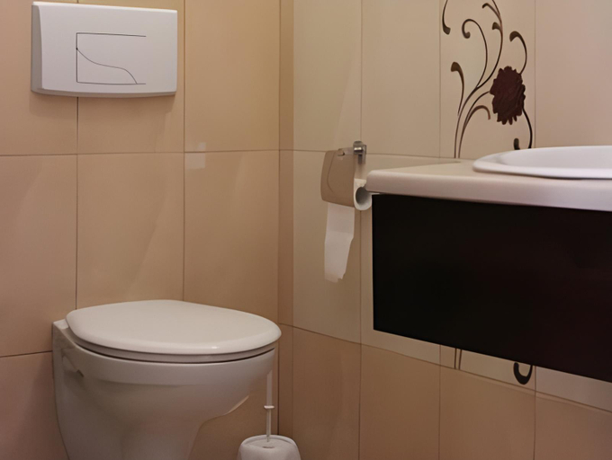 Bathroom 4, Hotel Rubbens & Monet, Toruń