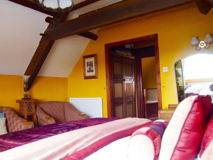 Bedroom 2, Wrangham House, North Yorkshire