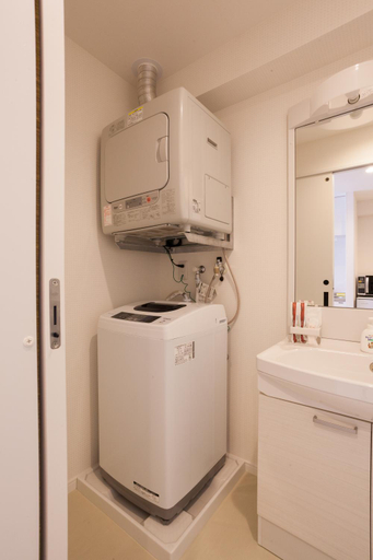 Bathroom 3, Living Inn Asahibashiekimae Annex, Naha