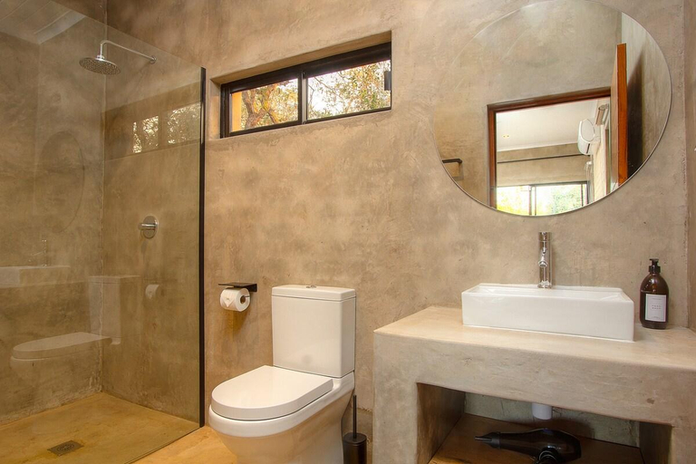 Others 5, MRLTH. Luxury Safari Villa, Ehlanzeni