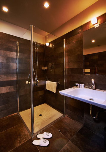 Bathroom 3, Tower Inn Pisa Valdera, Pisa