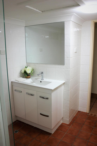 Bathroom 4, Lake Central Cairns, Cairns