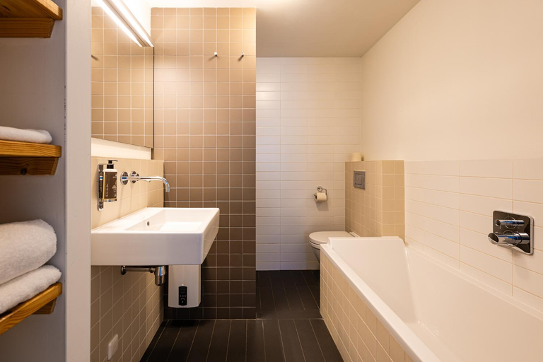 Bathroom 4, Appartementenhotel Tjermelan Terschelling, Terschelling