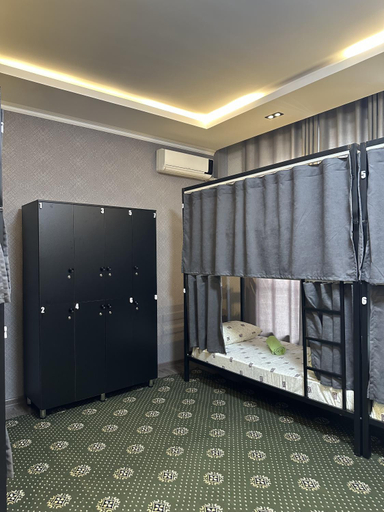 Others 3, Ultra Hostel, Rudaki