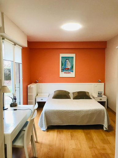 Others 4, Le Clos Fleuri - Maison Vigier, Puy-de-Dôme