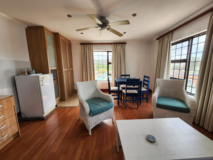 Others 2, Spekboom Beach Apartments, Cacadu