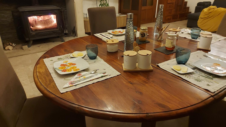 Food & Drinks 4, Villa Maella en Normandie- chambres tout confort - SPA, Orne
