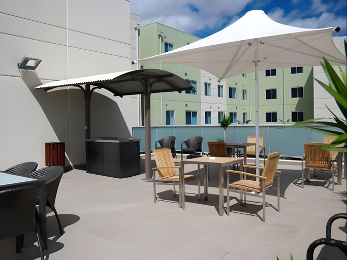 Food & Drinks 4, Quest Mawson Lakes, Adelaide
