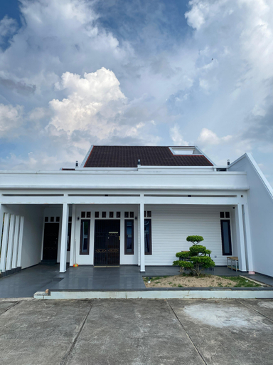 Exterior & Views, Amazona Homestay, Bintan Regency