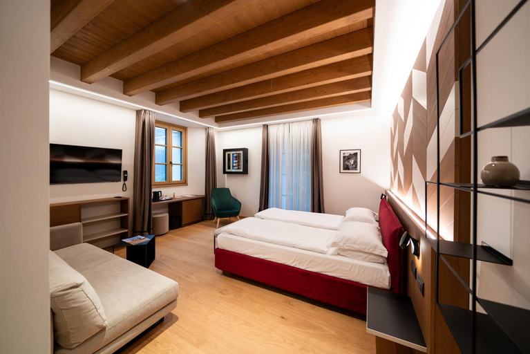 Bedroom 3, Wine Hotel San Carlo - Boutique Hotel & SPA - Ristorante, Sondrio