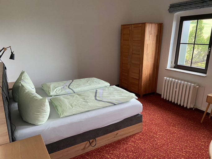 Bedroom 2, Berggasthof & Hotel Neues Haus, Erzgebirgskreis