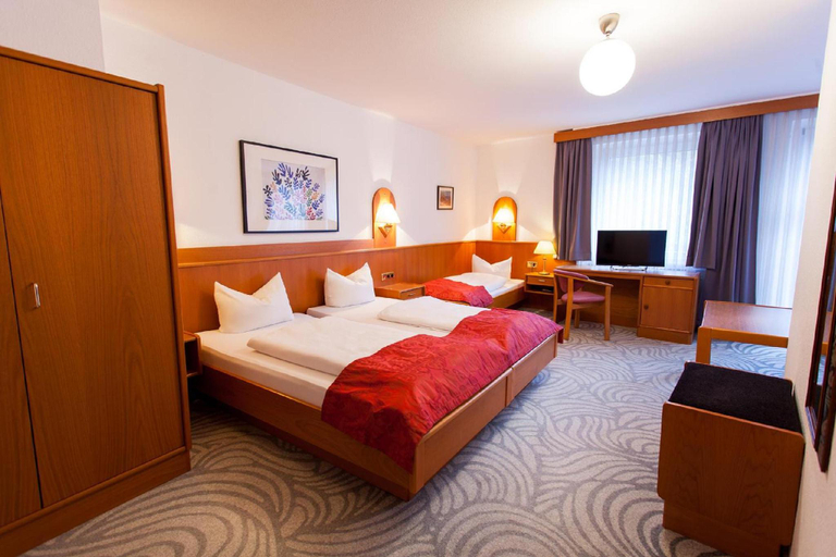 Bedroom 2, Centro Hotel Atlanta, Region Hannover