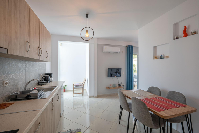 Others 5, Mediterranean Apartments, Vlorës