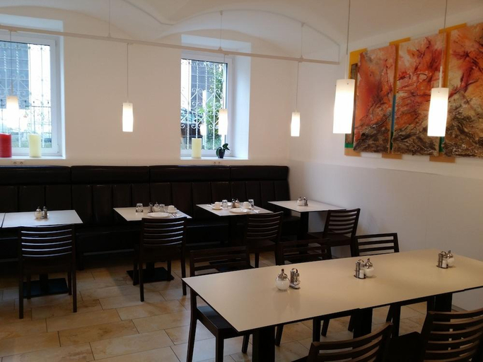 Food & Drinks 4, Hotel Aton, Graz