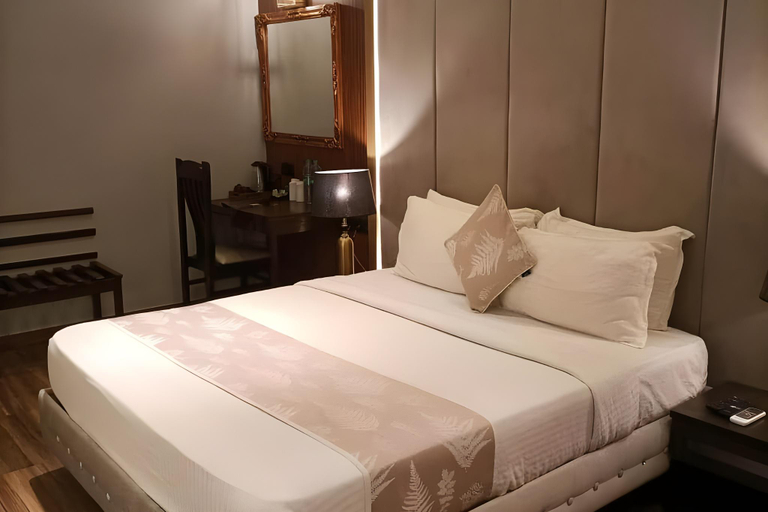 Bedroom 3, Hotel Poonja International, Dakshina Kannada