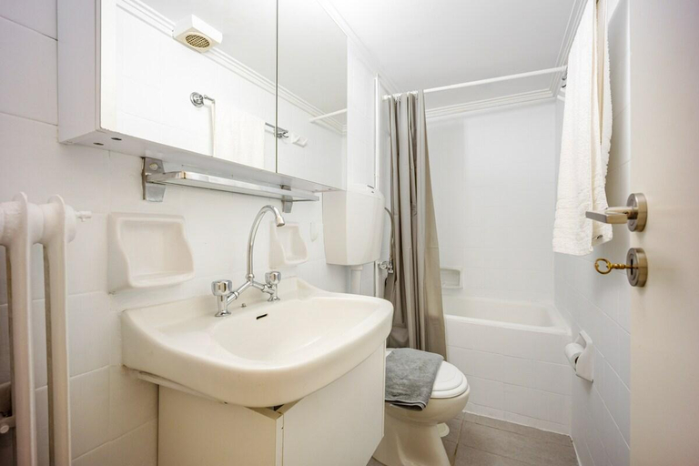 Bathroom 2, Top Sightseeing Elegant Flat at Acropolis (T), Attica