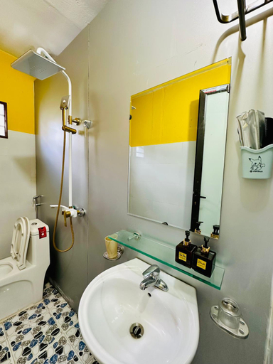 Bathroom 5, Mi house homestay Đong Van, Đồng Văn