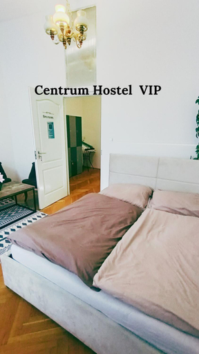 Others 4, Centrum Hostel, Pécs