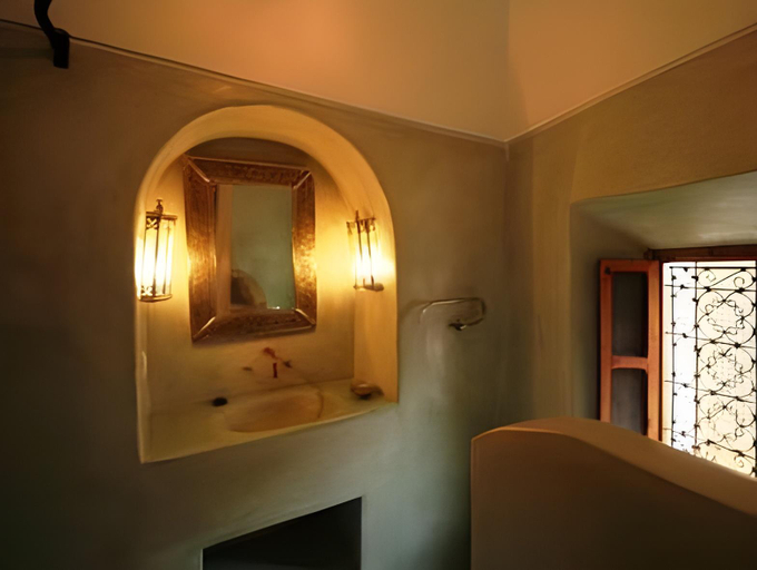 Bathroom 4, Riad El Youssoufi, Marrakech