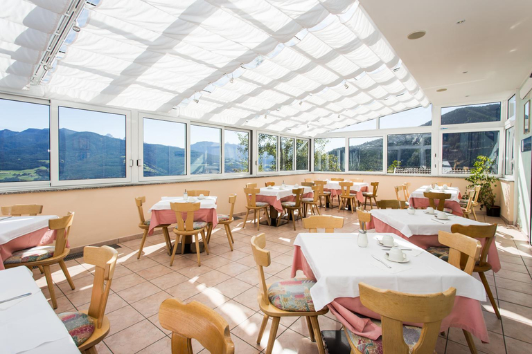 Food & Drinks 4, Gasthaus zum Weissen Kreuz, Bolzano