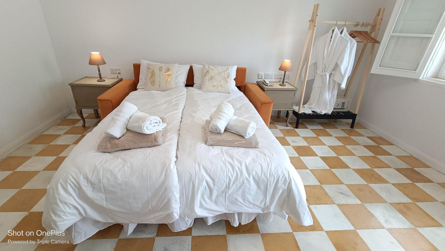 Bedroom 3, Sea Esta Guest House