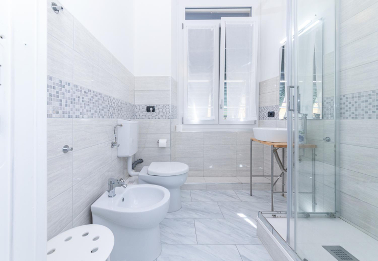 Bathroom 3, Galia rooms by PortofinoVacanze self check in, Genova