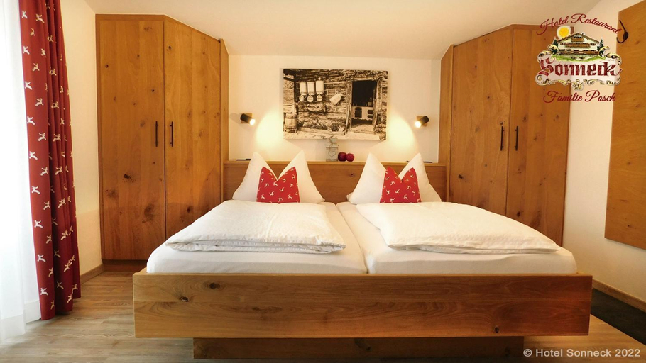Bedroom 2, Hotel-Gasthof-Sonneck, Traunstein