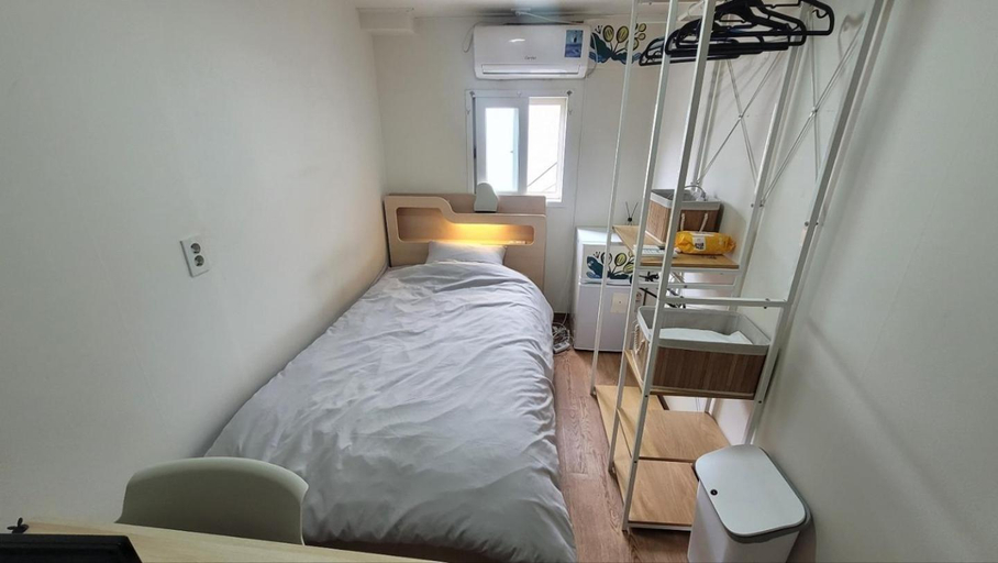 Bedroom 2, Huesik Guesthouse, Jung