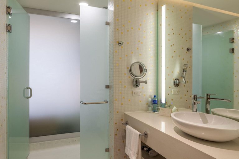 Bathroom 5, Hotel Las Americas Golden Tower Panama, Panamá