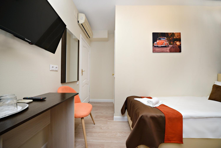 Others 2, Hotel Orange Expo, Northern