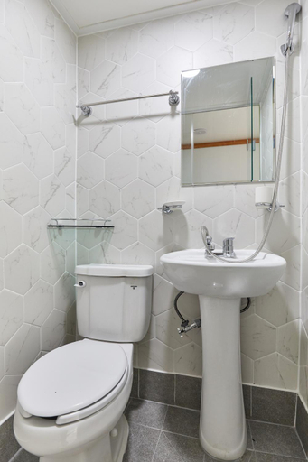 Bathroom 3, Huesik Guesthouse, Jung