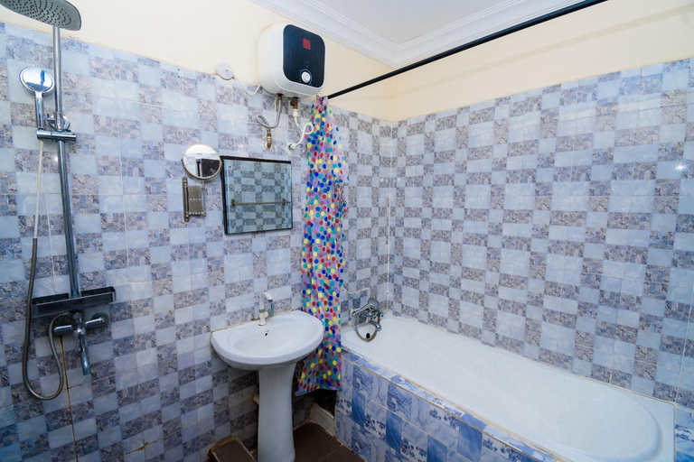 Bathroom 4, D'Tavern Apartment, IbadanNorth-West