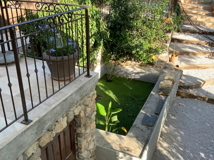 Others 5, Villa Helene, Bouches-du-Rhône