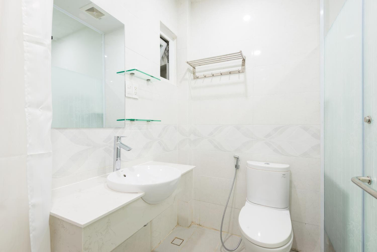 Bathroom 4, Igo Apart Hotel 3, Ho Chi Minh City