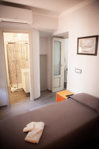 Bedroom, B&B La Torre, Potenza