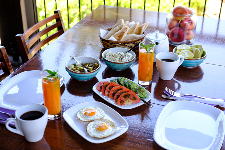 Food & Drinks 4, Inia Lara Suites by Nomads