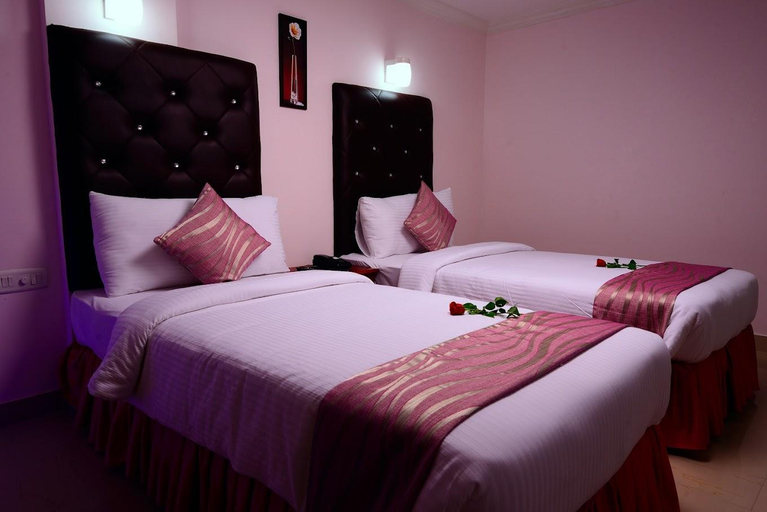 Bedroom 2, SPS Kingsway, Thiruvananthapuram