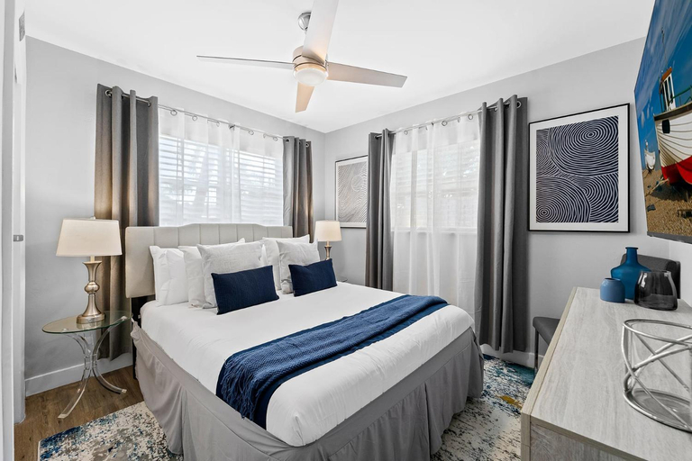 Bedroom 2, Peaceful 5BR -Waterway Views Private Heated Pool, Broward