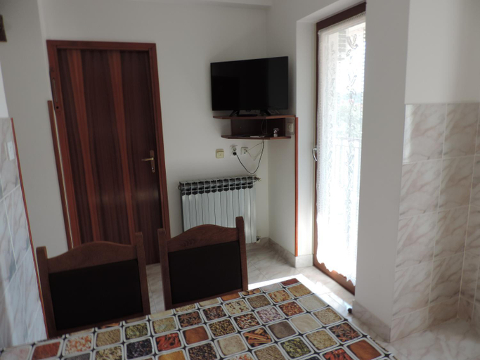 Others 4, Apartmani Antica, Cres