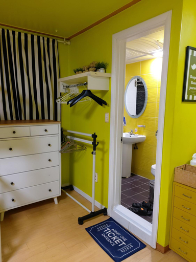 Bedroom 3, Han River Residence & Guesthouse in Seoul, Mapo