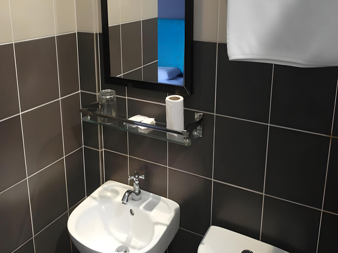 Bathroom 5, White Cottage, Kuching