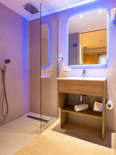 Bathroom 4, Apartamentos S'Olivera, Baleares