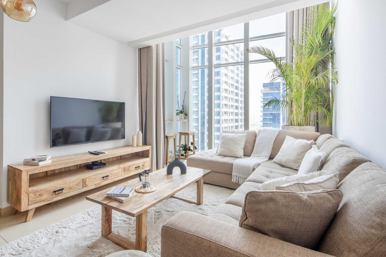 Others 2, Frank Porter - Laguna Tower, Dubai