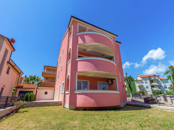Exterior & Views 4, Apartment in Medulin With Balconies, Medulin