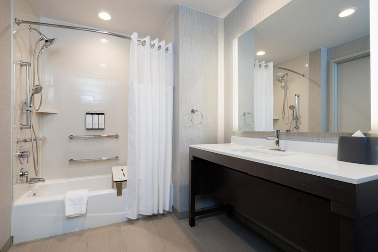 Bathroom 3, Hyatt Place San Carlos, San Mateo