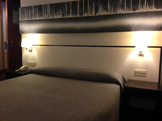 Bedroom 3, Hotel Macia Plaza, Granada