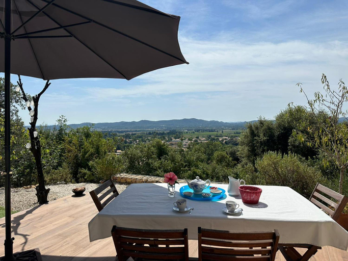 Others 2, Villa Madou, Gard